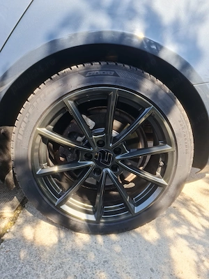 A4 model deosebit  - imagine 3