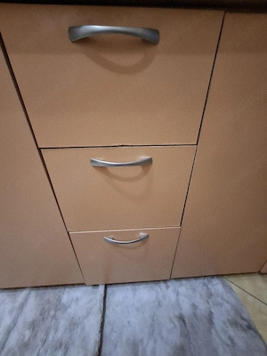 Vand mobila bucătărie 