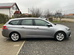 Peugeot 308 an 2020,cutie automata EAT8 diesel - imagine 4