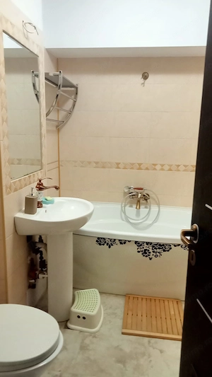 Apartament 4 camere zona Lacul Tei - imagine 4
