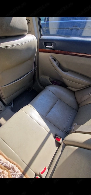 Toyota Avensis 2.2 diesel - imagine 2