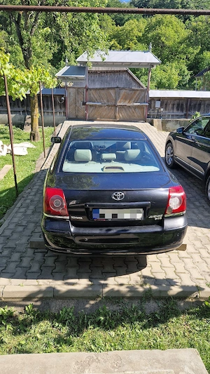 Toyota Avensis 2.2 diesel - imagine 5