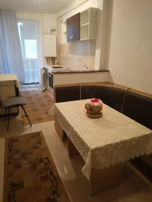 Vind apartament cu 1 camera zona centrala in Floresti - imagine 3