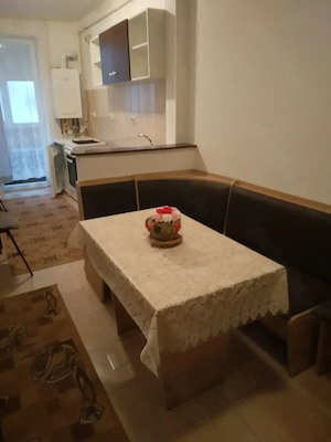 Vind apartament cu 1 camera zona centrala in Floresti - imagine 2