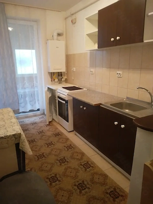 Vind apartament cu 1 camera zona centrala in Floresti - imagine 4