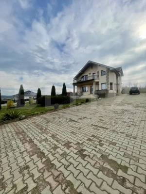 Casă de vânzare – liniște, verdeață și spațiu,in Sigmir la doar 5 km de oraș