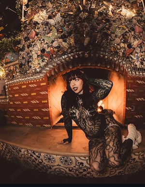 azi am ajuns pentru cateva zile .fac show web.party.servici totale .cu sau fara.zona lipovei 