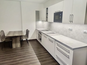 De inchiriat apartament de 2 camere Avantgarden - imagine 2