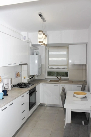 Vând apartament 3 camere   Avantgarden 3, Faza 4 - imagine 7