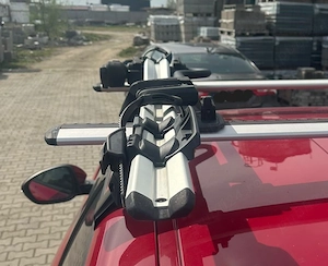 Sistem Thule de prindere biciclete cu bare si suporti pentru Alfa Romeo Stelvio - imagine 5