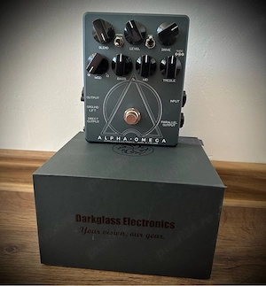  Darkglass Alpha Omega   efect pentru chitara bass