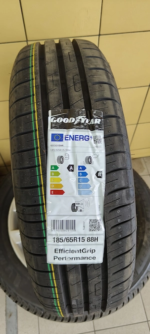 Anvelopă Goodyear 185/65R15 vară 