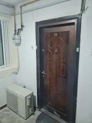 Vând apartament 2 camere lângă scoala 194, mobilat si utilat - imagine 2