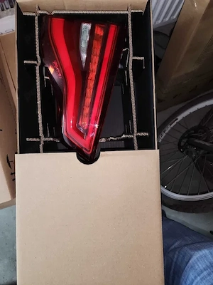 Stopuri spate stanga dreapta Bmw x 3 g 01 in perfecta stare,Grile radiator fata - imagine 7