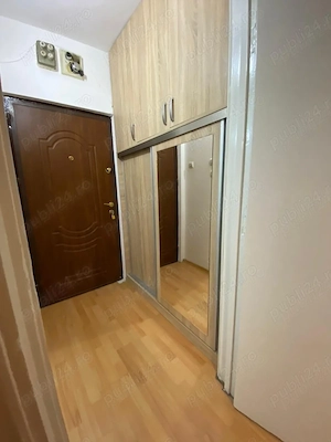 dristor etaj 2 fix la metrou