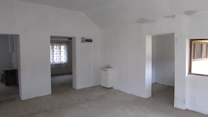 Gospodarie-4 cladiri-teren 2900mp-zona Vetel - imagine 10