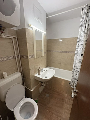 Inchiriez Garsoniera Tei Aromei 3 | Utilata | Decomandat | Reabilitata - imagine 2