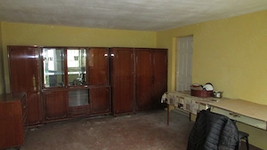 Gospodarie-4 cladiri-teren 2900mp-zona Vetel - imagine 12