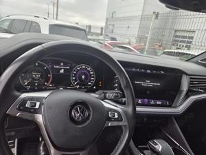 Volkswagen Touareg  - imagine 14