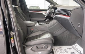 Volkswagen Touareg  - imagine 8