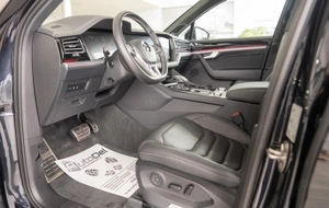 Volkswagen Touareg  - imagine 7