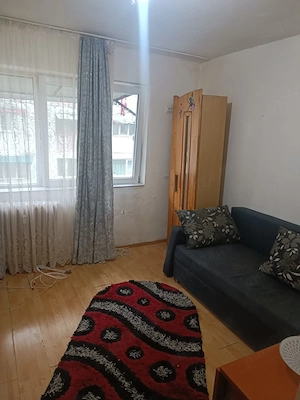 Granit - garsoniera   mobilata utilata  etaj 1