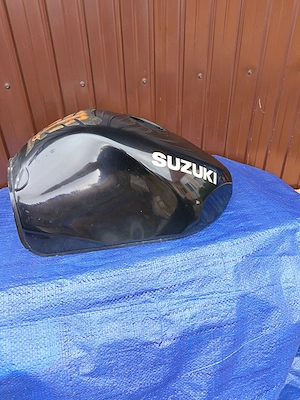 REZERVOR suzuki / gsxr 600 / 750 / SRAD