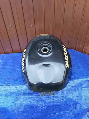 REZERVOR suzuki / gsxr 600 / 750 / SRAD
