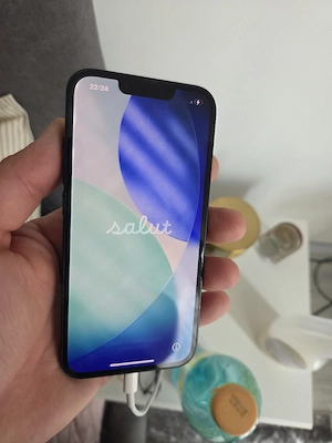 vind iphone 13  - imagine 4