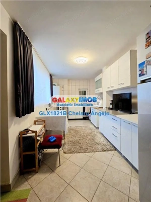 Dobroesti,vila  8 camere,garaj,185 mp utili, teren 222 mp.la cheie - imagine 12