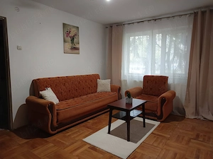 Inchiriez apartament 2 cam., pet friendly, Boul Rosu, cu centrala proprie