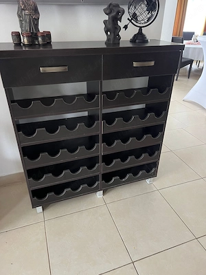 Mobilier suport vinuri 