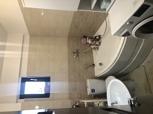 Vand apartament 3 camere ,fără comisioane . - imagine 2