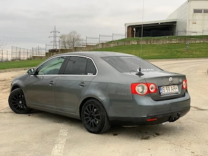 Volkswagen Jetta - imagine 2