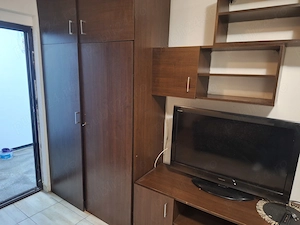 Inchiriez cu 1300 lei garsoniera in spate la Mega Mall, si la straini 