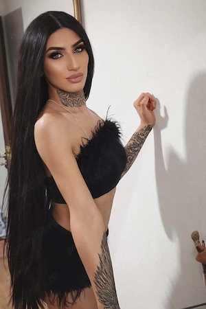 TS Dotată 22 cm Reali doar show web momentan nu sunt în România   