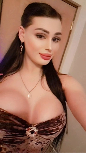 Merry  Transexuala siliconata reala din Chișinău fac  confirmare  - imagine 2