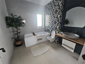 Duplex individual - bucatarie inchisa - dormitor la parter - teren 350 mp - imagine 9