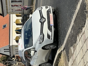 RENT-A-CAR BRAȘOV   Renault Clio 2019 (GPL)   Consum minim!