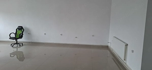 Spatiu comercial de inchiriat in Onesti 80 m2 - imagine 8