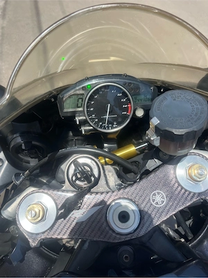 Vand yamaha r1  - imagine 5