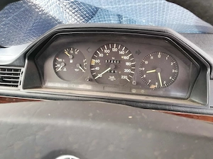 Mercedes w124 an 1986, motor 2.0 disel clasic, interior curat - imagine 10