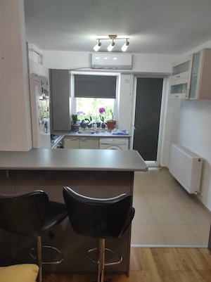 Vând apartament 2 camere , complet mobilat și utilat, cu loc de parcare sub bloc. - imagine 13