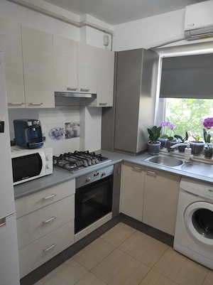 Vând apartament 2 camere , complet mobilat și utilat, cu loc de parcare sub bloc. - imagine 8