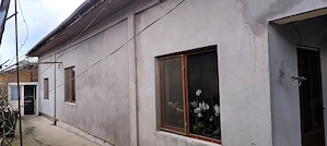 Casă de vânzare Oltenița, jud. Călărași 78.000 euro negociabil. - imagine 2