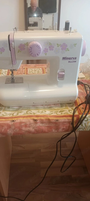Mașină de cusut