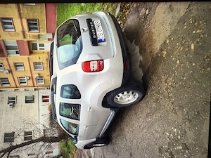 Duster 4x4, 79000 km verificabili, 1.2 benzină,an2016 - imagine 3