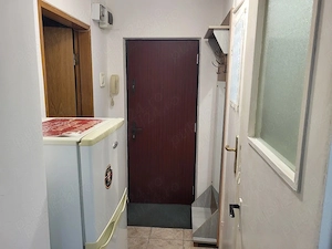 Inchiriez garsoniera Piata Salajan - imagine 5