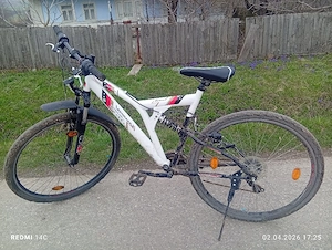 dau  bicicletă la schinb pe trotinetă electrică bicileta se numește simano 