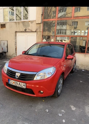 Vand Dacia Sandero 2009 pret 1800 euro  negociabil nu are asigurare si Itp  - imagine 2